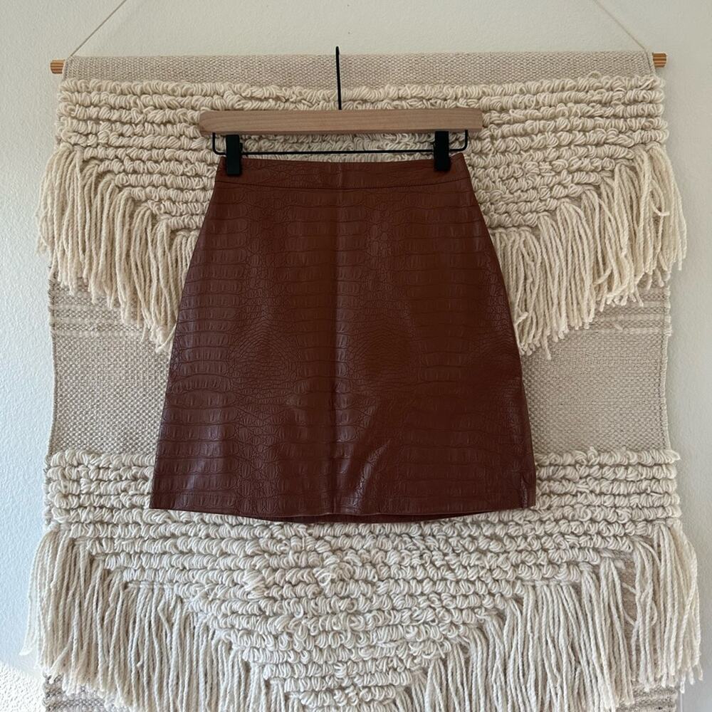 NWT: The Andamane Bertha Mini Skirt